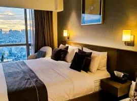 DE LUX SUITE at Novotel Manila Hotel Residences Acqua