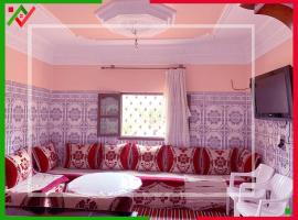 Spacious apartment for families near Ouzoud Falls, hotel v destinaci Azilal