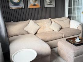 Nessy5 Apartment, hotelli Invernessissä