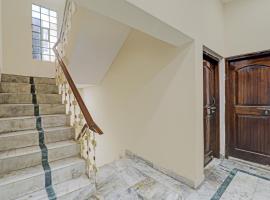 Hotel O PG ON GANGES, отель в городе Rāmnagar