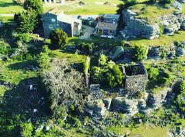 Gîte le rocher de Cheylus, hotel a Saint-Priest