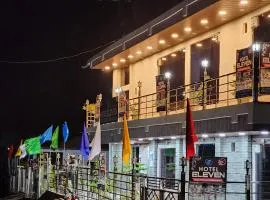 Hotel Eleven Guest House & Restaurant