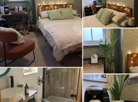 Ensuite Victorian Double, excellent transport links