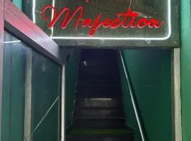 Hotel Majestica 22