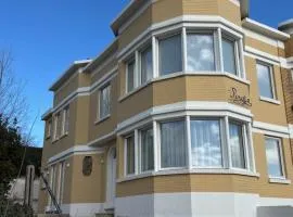 Pirate, op 100 meter van strand