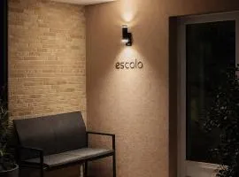 Escala - Family Room