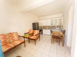 Duncan Apartment Bequia