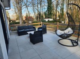 Forest Home, hotel Bazoches-sur-le-Betz városában