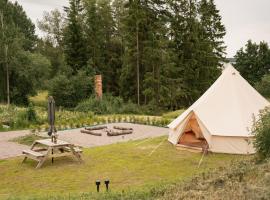 Ulvsby Ranch Glamping, hotel di Karlstad