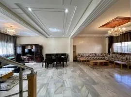 Villa Fez Prestige with jacuzzi, Chic & peaceful