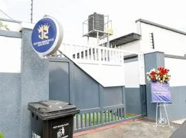 Jayden Residence and Suites