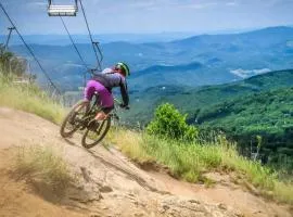 Catch the Snow Now-Beech Mountain Ski Area Studio