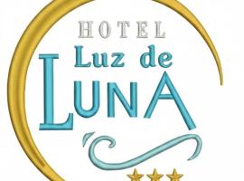 Hotel Luz de Luna, מלון בAtico