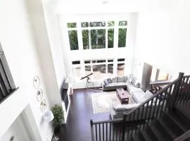 3000 Sqft Modern Muskoka Entire Cottage Huntsville - Escape to Serenity - Algonquin Arrowhead