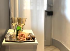 Charming Apartment-Walk to Old Town, Thun, отель в Туне