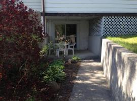 Rustic Retreat, hotel a Lambton Shores