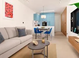 Urban Nook Design Apartments - Private Garage Parking