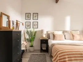 Epsom - Cosy Stay in the Cotswolds