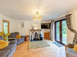 3 Bed in Tenby oc-h26847