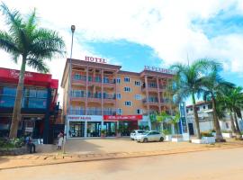Hôtel LE FLAMBOYANT, hótel í Yaoundé