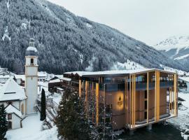 Hotel Kirchenwirt, hotel a Kaunertal