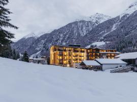 Hotel Kirchenwirt, hotel a Kaunertal