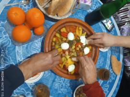 탄-탄에 위치한 호텔 Aziz House 2