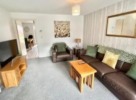 Folkestone 3 BR home just off M20 in central area with parking