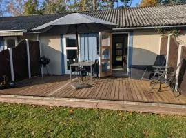 Bright Holiday Home Near Beach And Pool