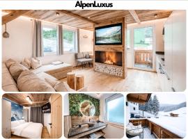 OLDWOOD CHALET by AlpenLuxus – hotel w mieście Fügen