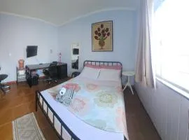 Quarto Aconchegante com Entrada Independente