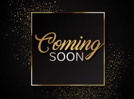 Elegantis Aventino Charming Flat with Private Terrace, hotel sa Roma