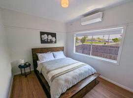 Home in Moe، فندق في Moe