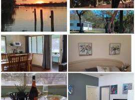 Tathams Holiday Park, Hotel in South Yunderup