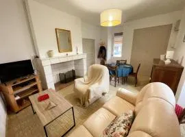 Gîte 4 pers. à Razines avec Parking et Wifi - FR-1-381-647