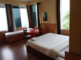 ViDi Hotel Serene Point ! Kalimpong, hôtel à Kalimpong