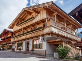 Das GÄSTEHAUS SCHNEIDER am Dorfplatz, hotel din Alpbach