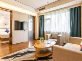 East Queen Hotel (Xi'an Beimen Metro Station)