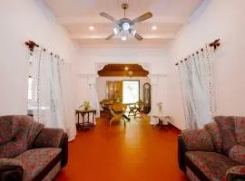 Aurora පාට පාට