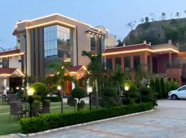 The Asanar Hills，Rūpnagar的飯店