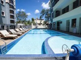 Shawmut Executive Suites With Pool, Secure Parking