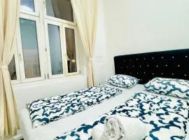 Spacious Private Rooms in 5BR Apartment Near Atzgersdorf Station