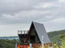 33 0VG by Tasha's Place, hotel din Antipolo