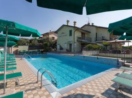 Residenza Orchidee, hotel v destinaci Lazise