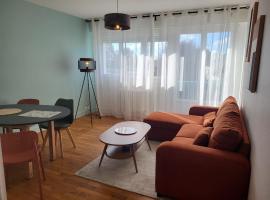 Lisa and Karim's apartment, hotel i Lorient