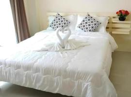 Ban Rim Lay Bangsaen Hotel., Hotel in Ban Thai Don (1)