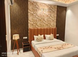 Hotel Velina, hotel v mestu Dhāmpur