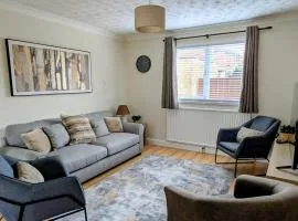 Family & Contractor Friendly, 3 Bed, Parking