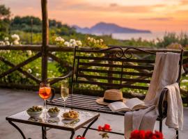 Villa Lorelei, mullivannidega hotell Massa Lubrenses