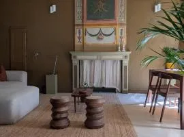 Provencal Escape - Suite